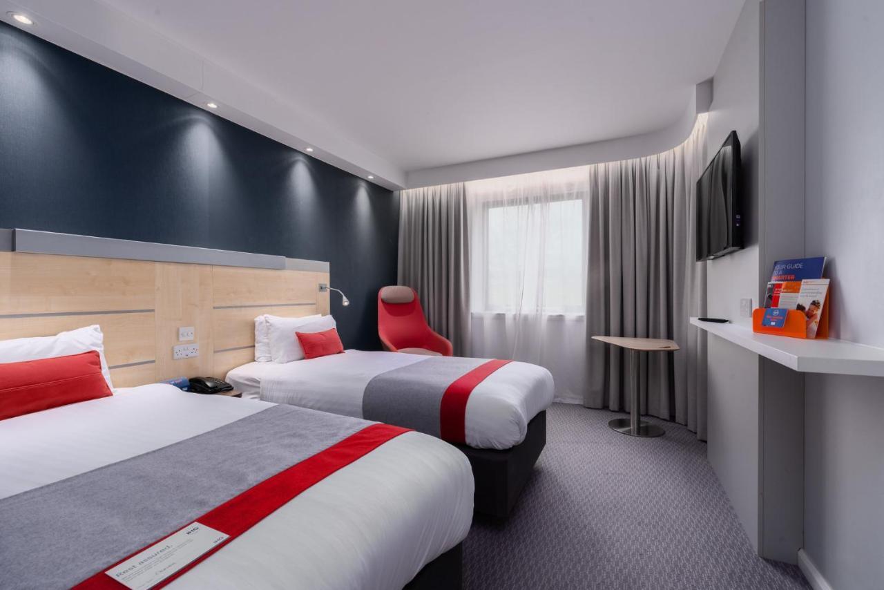 Holiday Inn Express Burnley M65 Jct 10 By Ihg Exterior photo